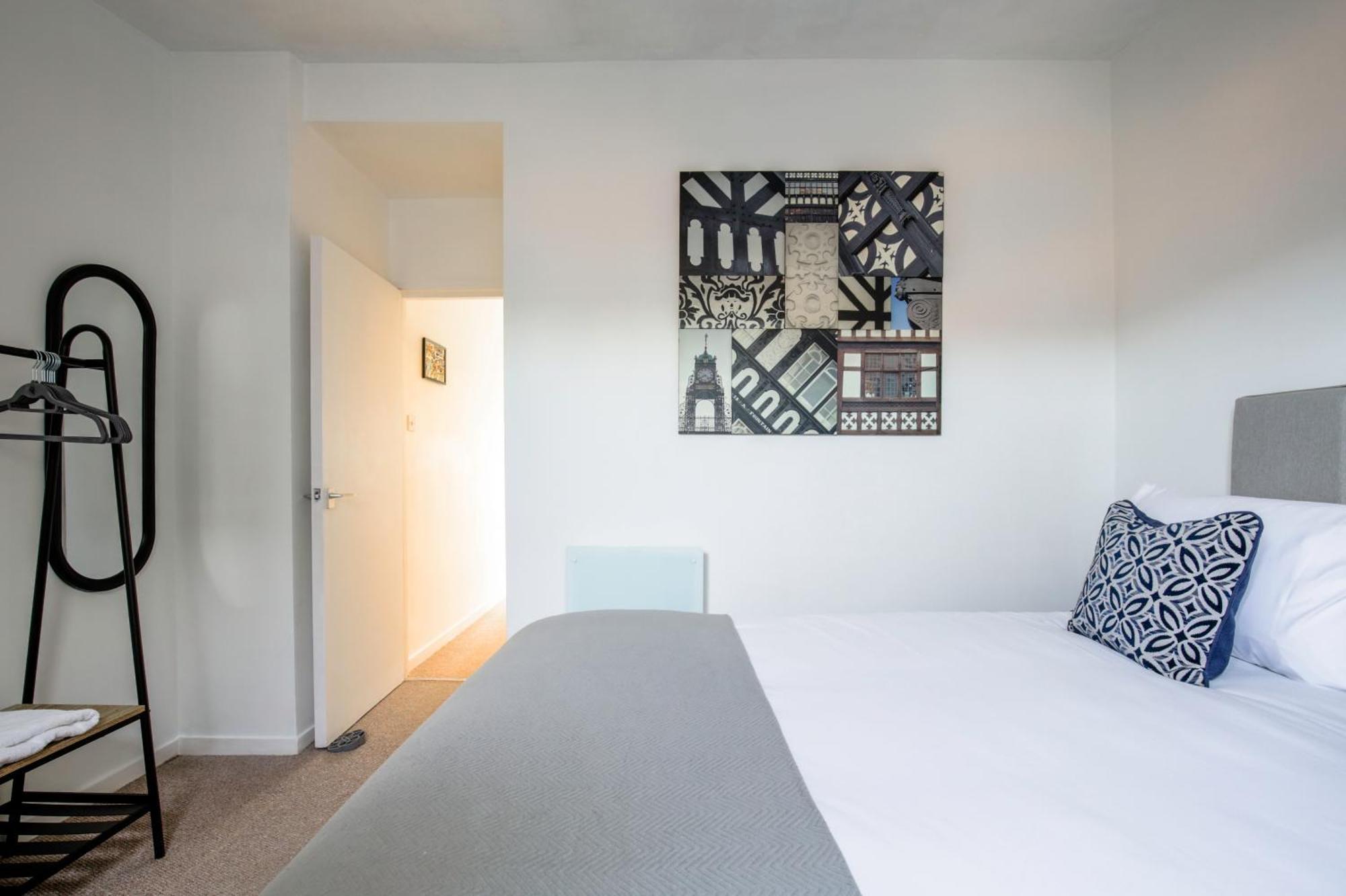 Chester Stays - Best Value Apartment With Free Parking In The Heart Of Chester Exterior photo